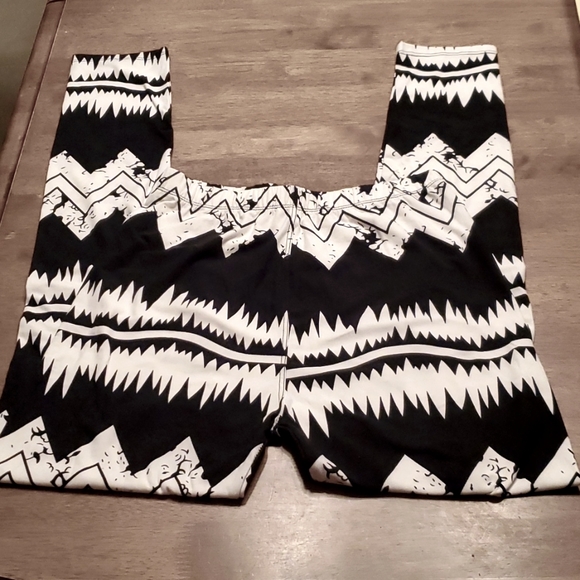 Women's Full-length Leggings - Picture 3 of 4
